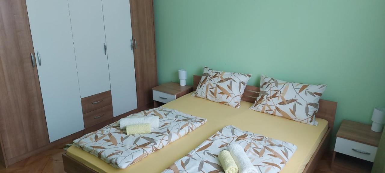 Apartman ,,Milica" Donji Milanovac Exteriér fotografie
