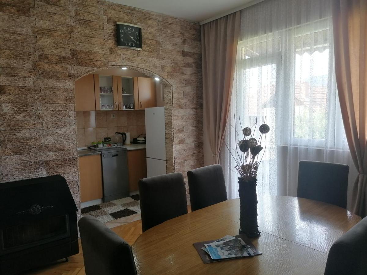 Apartman ,,Milica" Donji Milanovac Exteriér fotografie